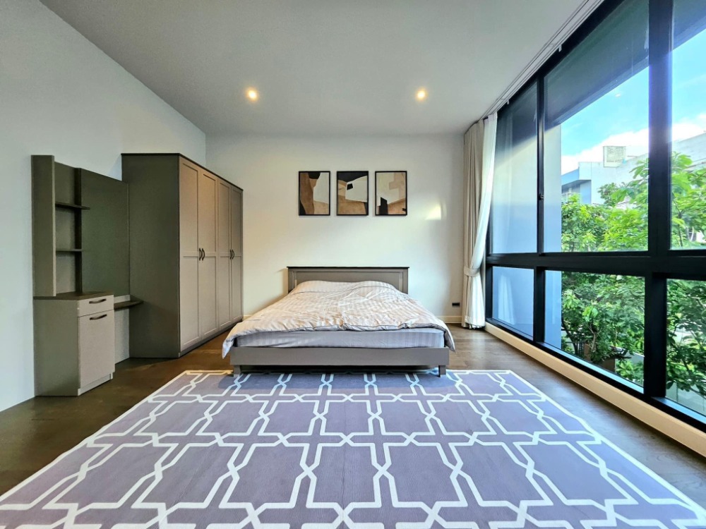 For RentHousePattanakan, Srinakarin : 4 Bedroom 🏡🌳(For Rent) BuGaan Krungthep Kreetha