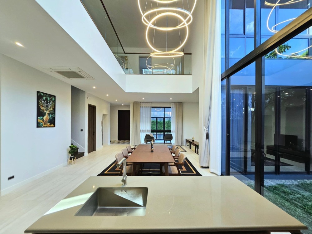 For RentHousePattanakan, Srinakarin : 4 Bedroom 🏡🌳(For Rent) BuGaan Krungthep Kreetha