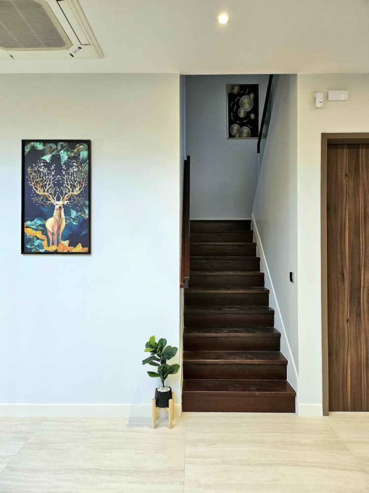 For RentHousePattanakan, Srinakarin : 4 Bedroom 🏡🌳(For Rent) BuGaan Krungthep Kreetha