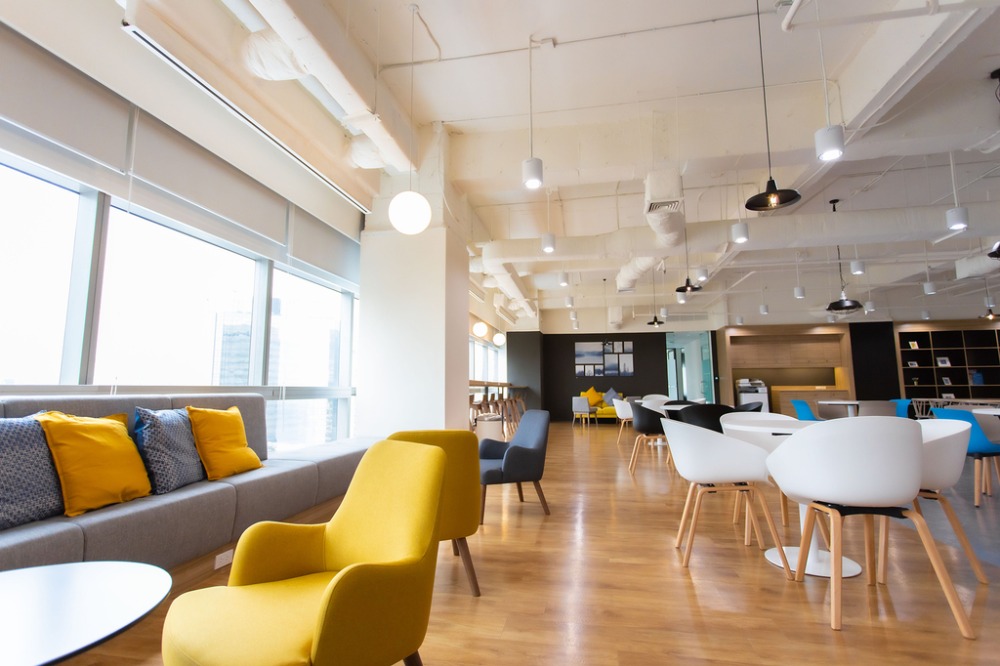 ให้เช่าสำนักงานสุขุมวิท อโศก ทองหล่อ : เซอร์วิสออฟฟิศ สำนักงานให้เช่า อโศก Serviced Office สำนักงานสำเร็จรูป ตกแต่งสวย พร้อมเข้าอยู่ อาคาร เสริมมิตร ทาวเวอร์ สุขุมวิท21 ( Serm-Mitr Tower Asoke ) 12 Workstations ราคาเช่า 75,000 บาท/เดือน ใกล้รถไฟฟ้า BTSอโศก