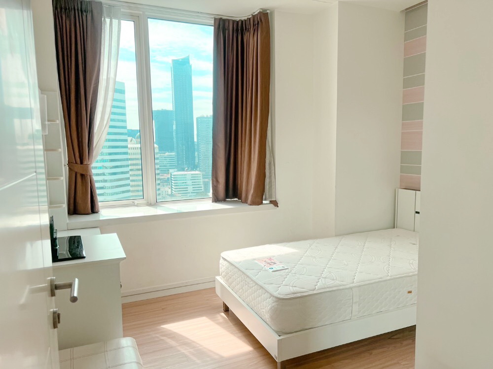 ขายคอนโดพระราม 9 เพชรบุรีตัดใหม่ RCA : S-TCG114 ที.ซี.กรีน พระรามเก้า 2นอน 57ตรม. ชั้น23 แต่งครบ 5.15ล้าน 064-959-8900