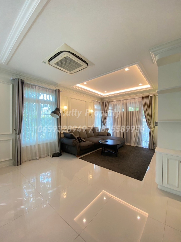 For SaleHouseBangna, Bearing, Lasalle : For Sale Nantawan Bangna Km.7, corner plot 94 square wah.