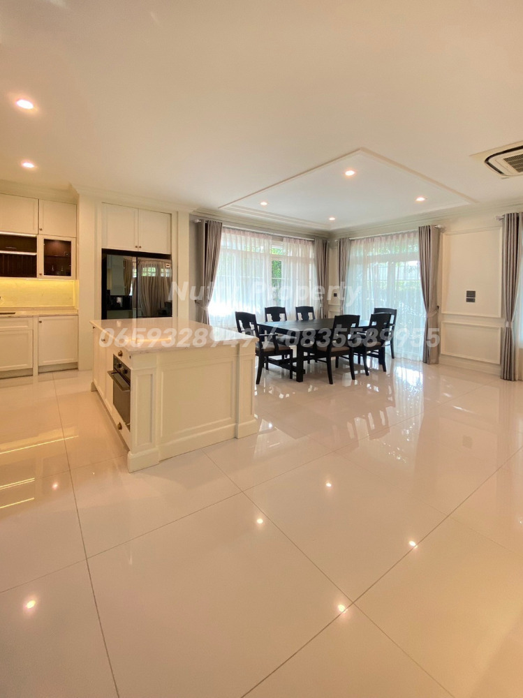 For SaleHouseBangna, Bearing, Lasalle : For Sale Nantawan Bangna Km.7, corner plot 94 square wah.