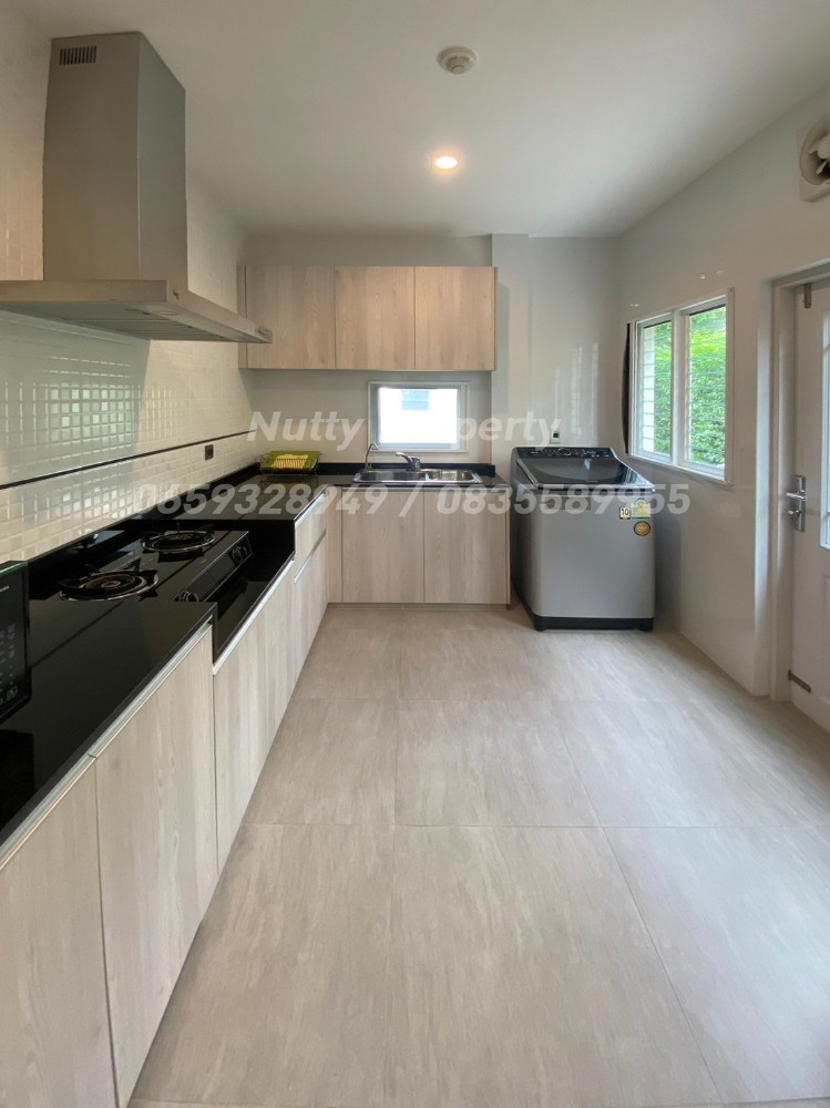 For SaleHouseBangna, Bearing, Lasalle : For Sale Nantawan Bangna Km.7, corner plot 94 square wah.