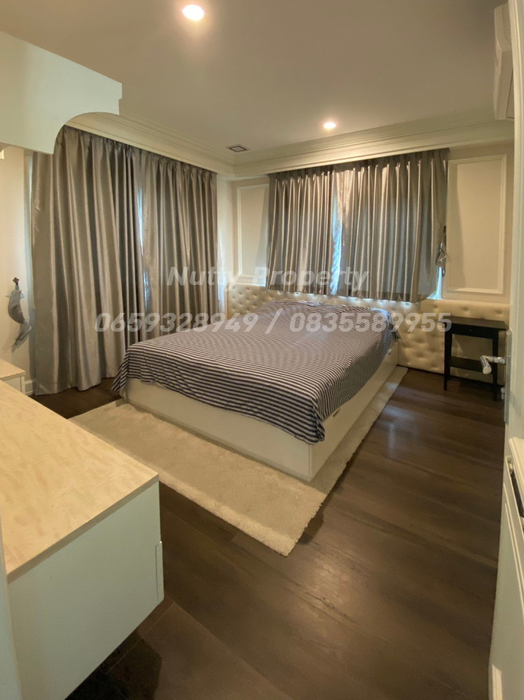 For SaleHouseBangna, Bearing, Lasalle : For Sale Nantawan Bangna Km.7, corner plot 94 square wah.