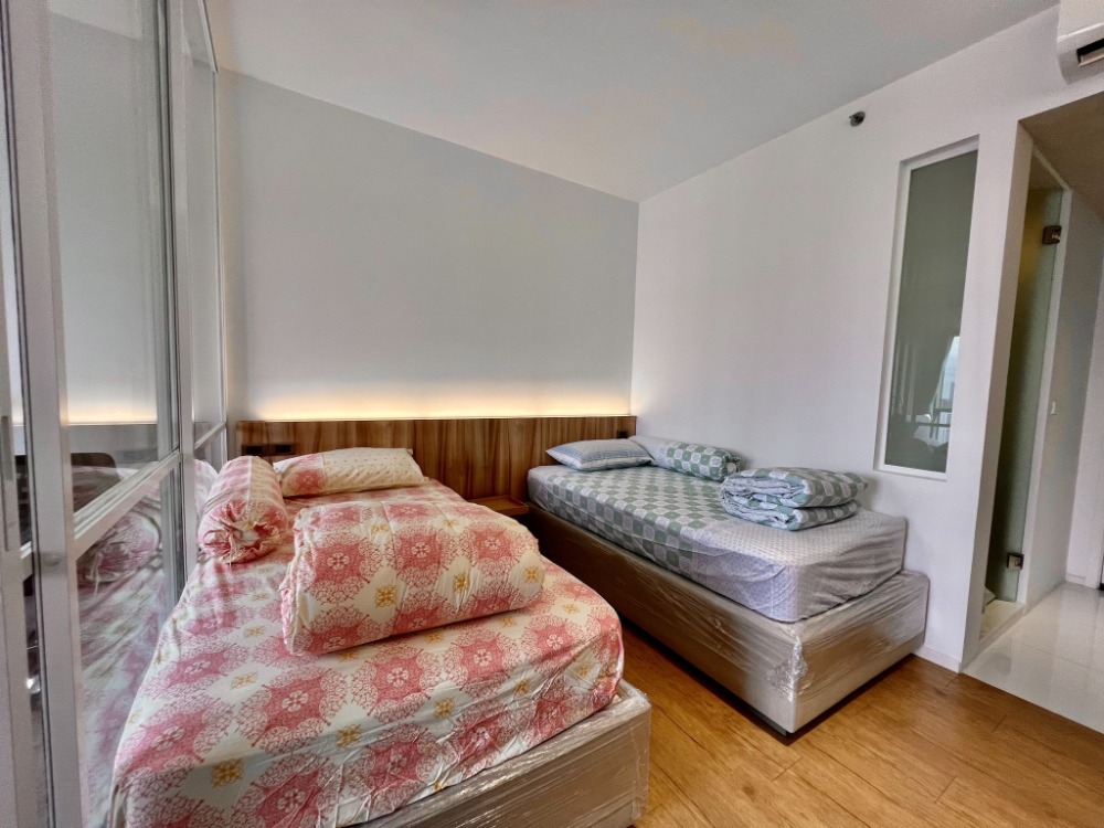 ให้เช่าคอนโดสยาม จุฬา สามย่าน : Triple Y Residence【𝐑𝐄𝐍𝐓】🔥ห้องเตียงคู่ สำหรับคนมาเป็นคู่! ตกแต่งสวย โปร่ง สว่าง เฟอร์พร้อมสำหรับ 2 คน วิวดี ขั้นสูง พร้อมเข้าอยู่!!🔥 ติดต่อไลน์ไอดี: @hacondo