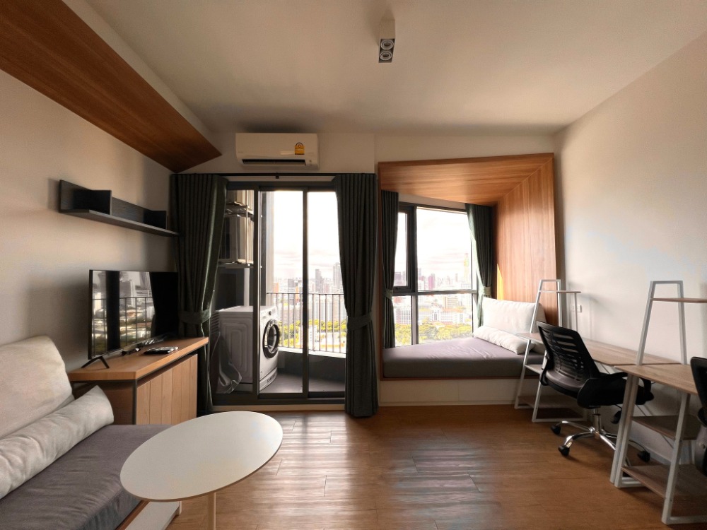 ให้เช่าคอนโดสยาม จุฬา สามย่าน : Triple Y Residence【𝐑𝐄𝐍𝐓】🔥ห้องเตียงคู่ สำหรับคนมาเป็นคู่! ตกแต่งสวย โปร่ง สว่าง เฟอร์พร้อมสำหรับ 2 คน วิวดี ขั้นสูง พร้อมเข้าอยู่!!🔥 ติดต่อไลน์ไอดี: @hacondo