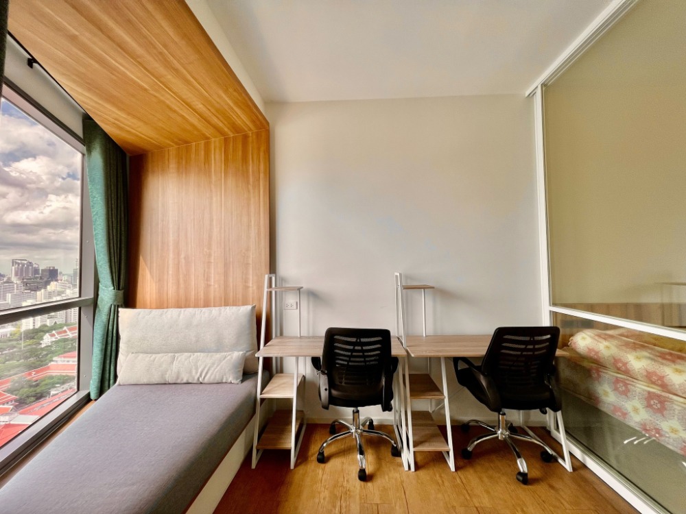 ให้เช่าคอนโดสยาม จุฬา สามย่าน : Triple Y Residence【𝐑𝐄𝐍𝐓】🔥ห้องเตียงคู่ สำหรับคนมาเป็นคู่! ตกแต่งสวย โปร่ง สว่าง เฟอร์พร้อมสำหรับ 2 คน วิวดี ขั้นสูง พร้อมเข้าอยู่!!🔥 ติดต่อไลน์ไอดี: @hacondo