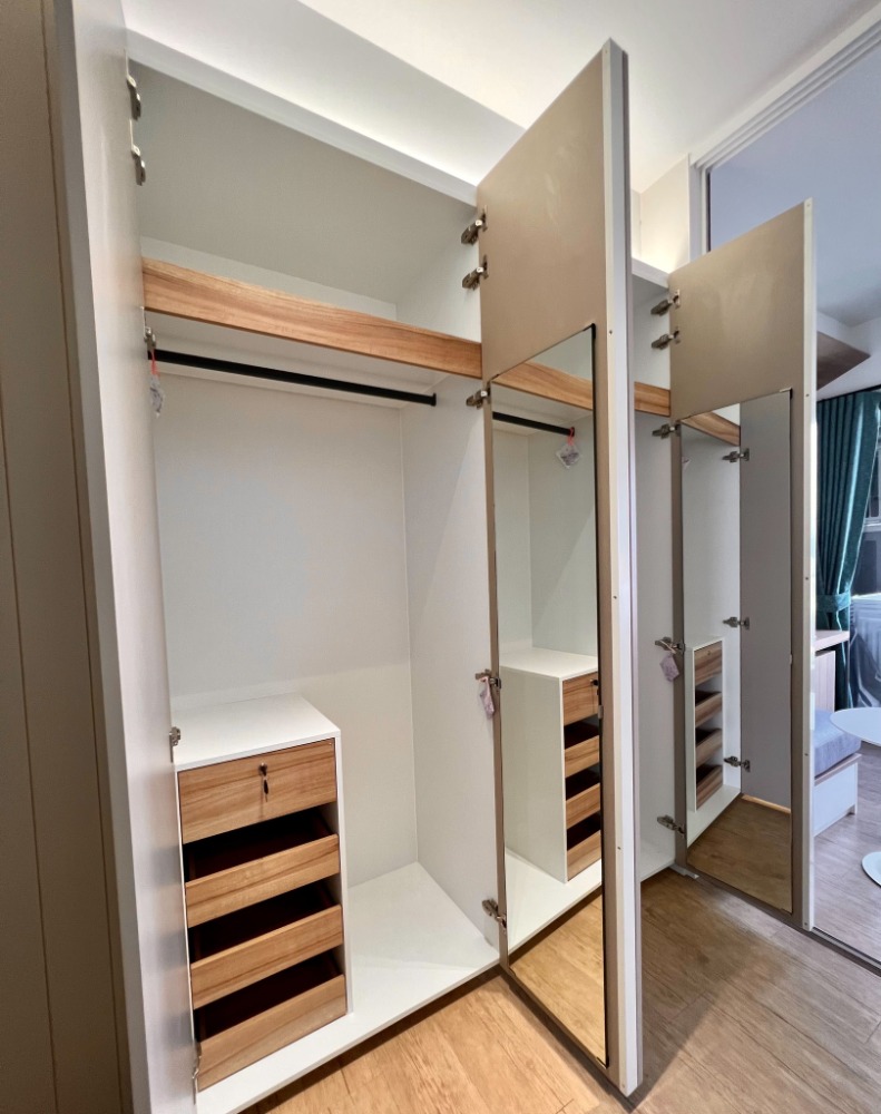 ให้เช่าคอนโดสยาม จุฬา สามย่าน : Triple Y Residence【𝐑𝐄𝐍𝐓】🔥ห้องเตียงคู่ สำหรับคนมาเป็นคู่! ตกแต่งสวย โปร่ง สว่าง เฟอร์พร้อมสำหรับ 2 คน วิวดี ขั้นสูง พร้อมเข้าอยู่!!🔥 ติดต่อไลน์ไอดี: @hacondo