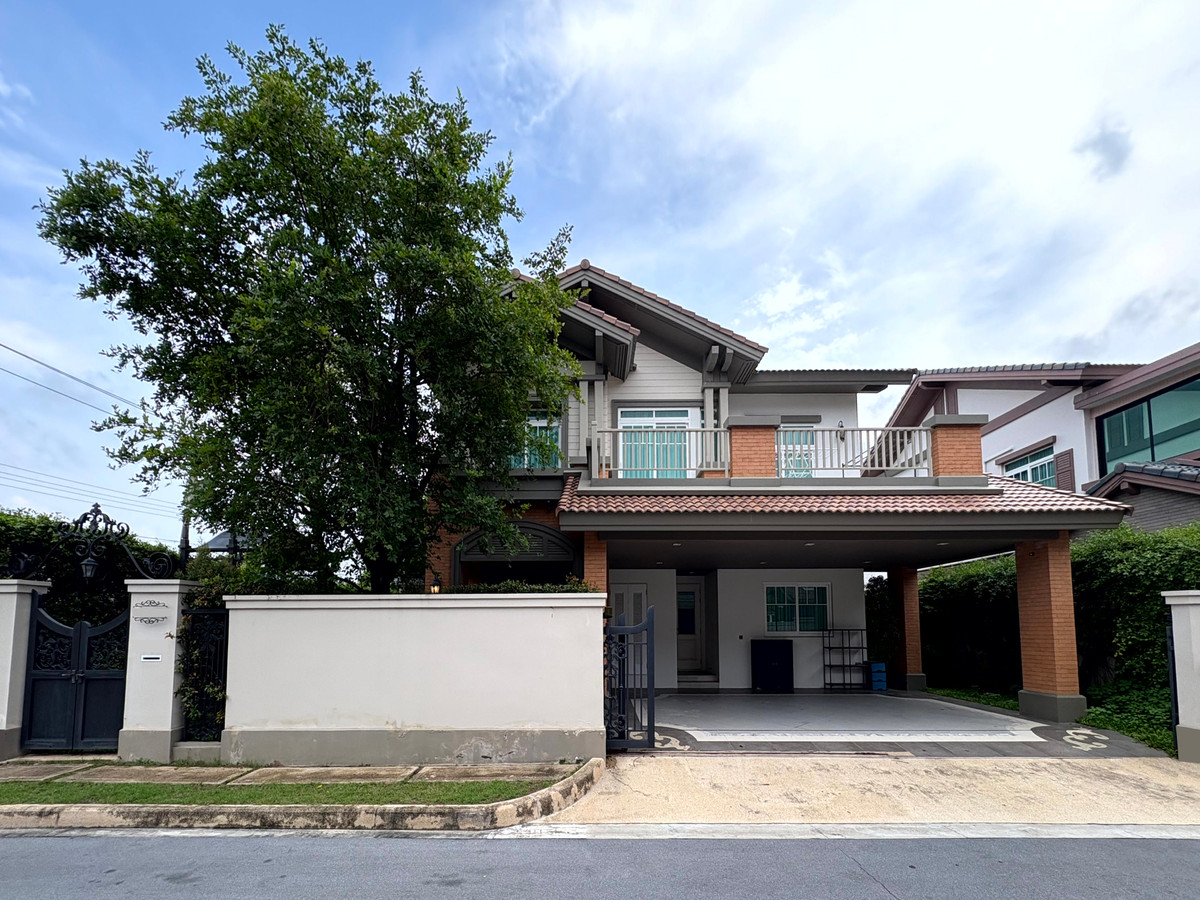 For SaleHouseBangna, Bearing, Lasalle : ✨ Rare Item! For rent-sale Nantawan Bangna Km.7 Corner plot, North-facing, highly private ✨