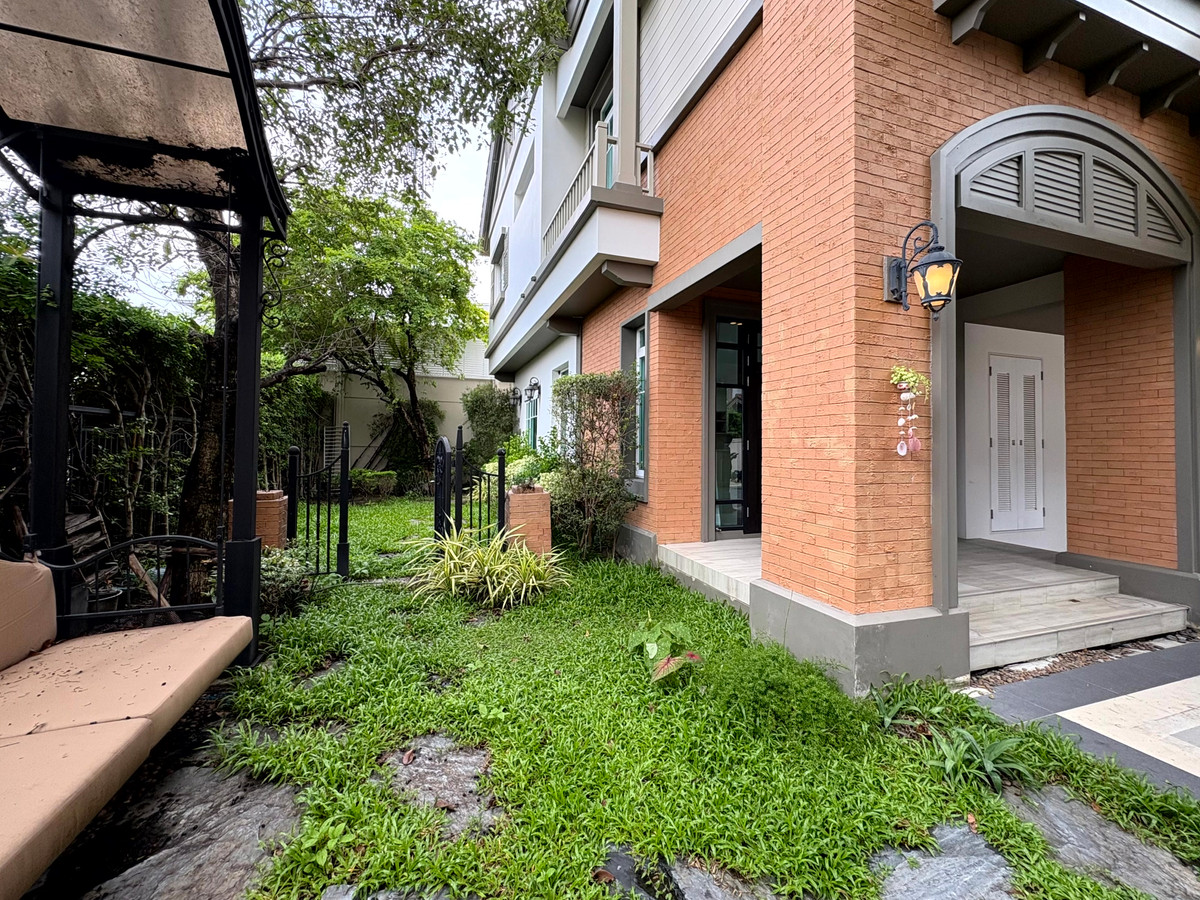 For SaleHouseBangna, Bearing, Lasalle : ✨ Rare Item! For rent-sale Nantawan Bangna Km.7 Corner plot, North-facing, highly private ✨