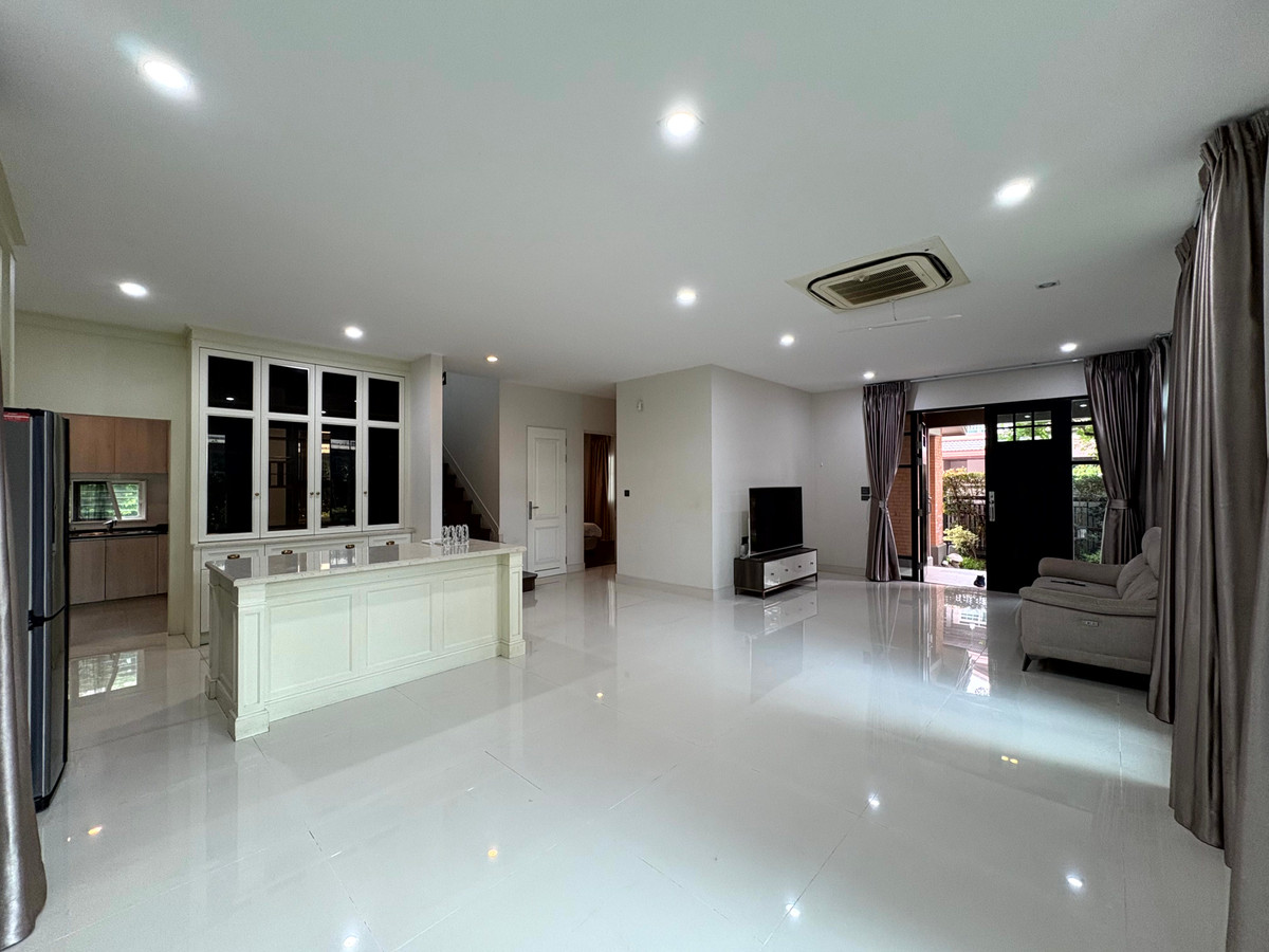 For SaleHouseBangna, Bearing, Lasalle : ✨ Rare Item! For rent-sale Nantawan Bangna Km.7 Corner plot, North-facing, highly private ✨