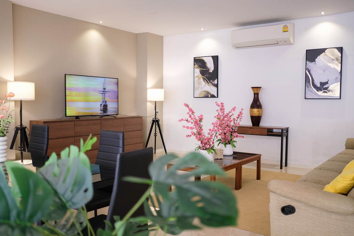 ให้เช่าทาวน์โฮมพระราม 3 สาธุประดิษฐ์ : 🔥 ให้เช่าบ้าน Home Office / บ้านพักอาศัยขนาดใหญ่ 425 ตร.ม. ใกล้ King’s College พระราม 3 🔥 *OWNER'S*
