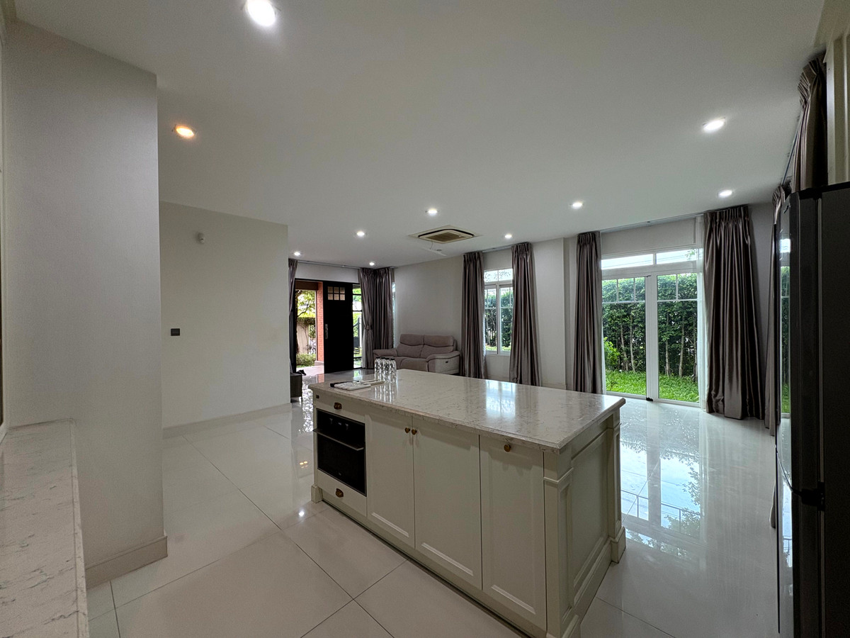 For SaleHouseBangna, Bearing, Lasalle : ✨ Rare Item! For rent-sale Nantawan Bangna Km.7 Corner plot, North-facing, highly private ✨