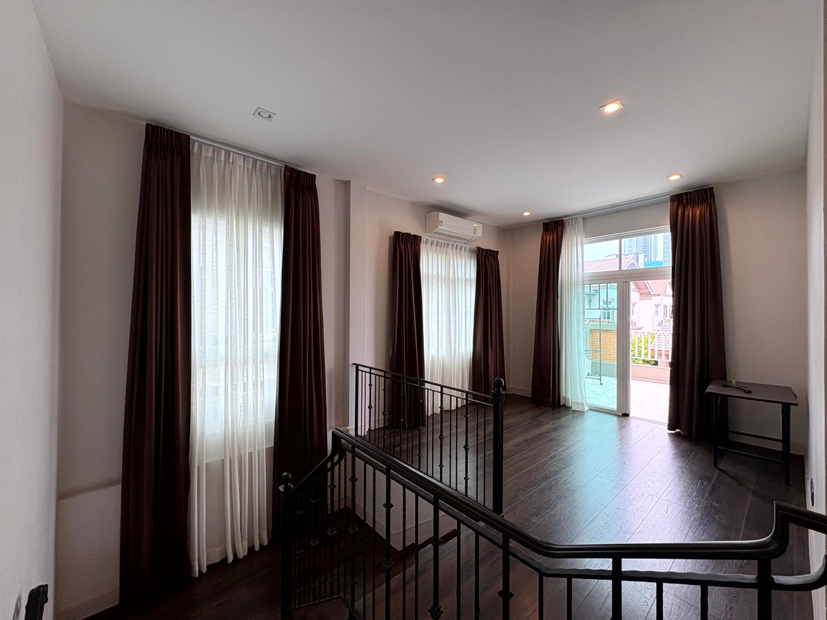 For SaleHouseBangna, Bearing, Lasalle : ✨ Rare Item! For rent-sale Nantawan Bangna Km.7 Corner plot, North-facing, highly private ✨