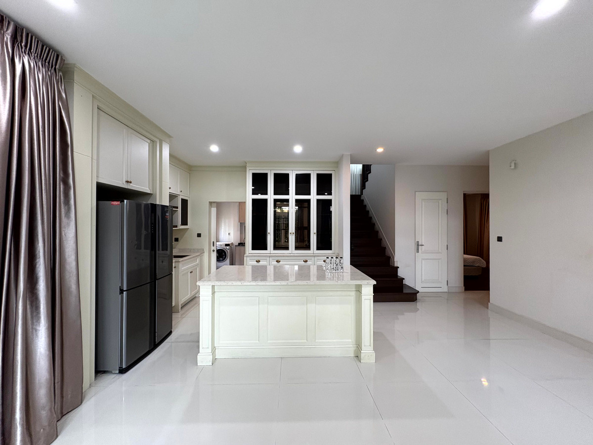 For SaleHouseBangna, Bearing, Lasalle : ✨ Rare Item! For rent-sale Nantawan Bangna Km.7 Corner plot, North-facing, highly private ✨