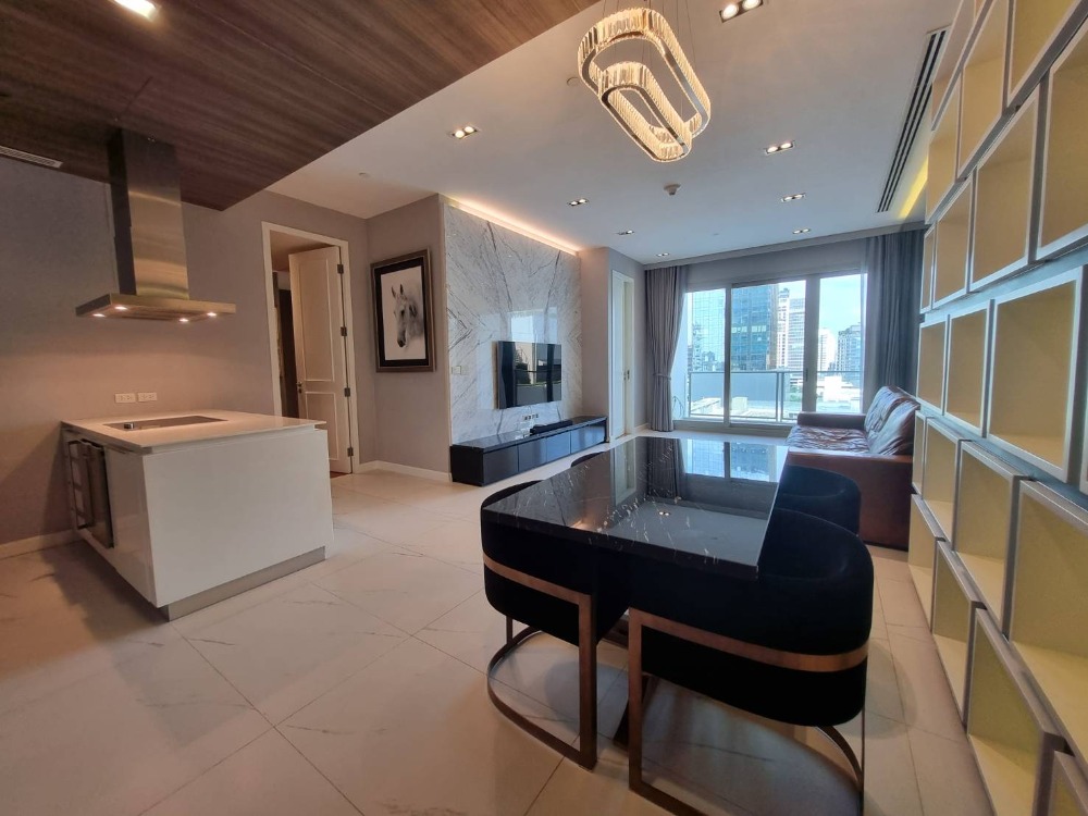 ให้เช่าคอนโดวิทยุ ชิดลม หลังสวน : คอนโดสวยให้เช่า 185 Rajadamri Super Luxury  2b 2bath