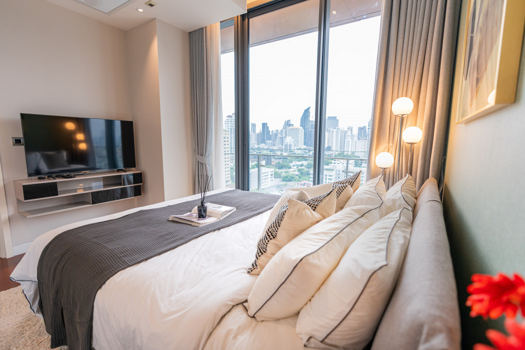 For RentCondoSukhumvit, Asoke, Thonglor : Condo for rent, 2 bedrooms, modern design at KHUN by YOO Thonglor, 83 sq m., 14th floor.