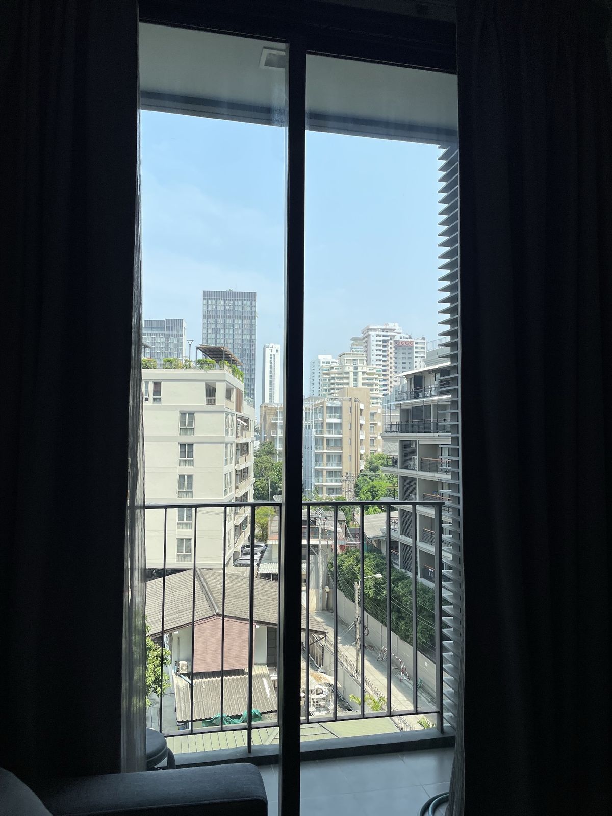 ให้เช่าคอนโดสุขุมวิท อโศก ทองหล่อ : 🔥ให้เช่าด่วน🔥คอนโด เอดจ์ บาย แสนสิริ สุขุมวิท 23 แบบ 1 ห้องนอน ขนาด 34 ตร.ม. ชั้น 2 ไม่บล็อควิว เฟอร์นิเจอร์ครบ ติดBTSอโศก 