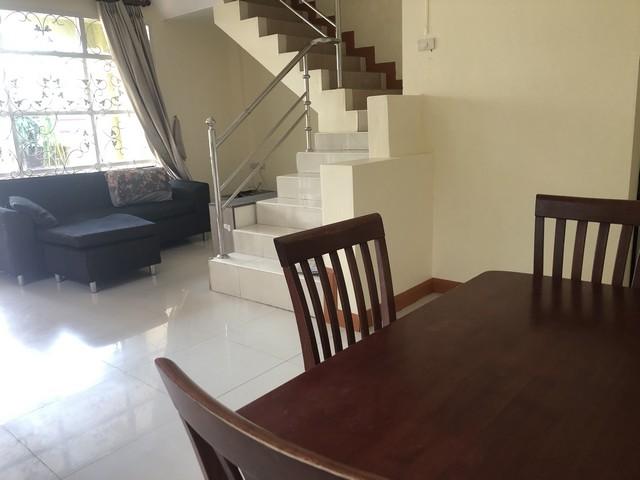 For RentHome OfficeSapankwai,Jatujak : 3-story home office for rent, Soi Phahonyothin 19. Vibhavadi Rangsit 28, Chatuchak District, decorated and ready to move in. Near MRT Phahon Yothin, BTS Lat Phrao