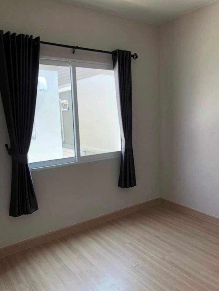 For RentTownhomeSamut Prakan,Samrong : House for rent, The Village 3, Bangna Trad Km.10.