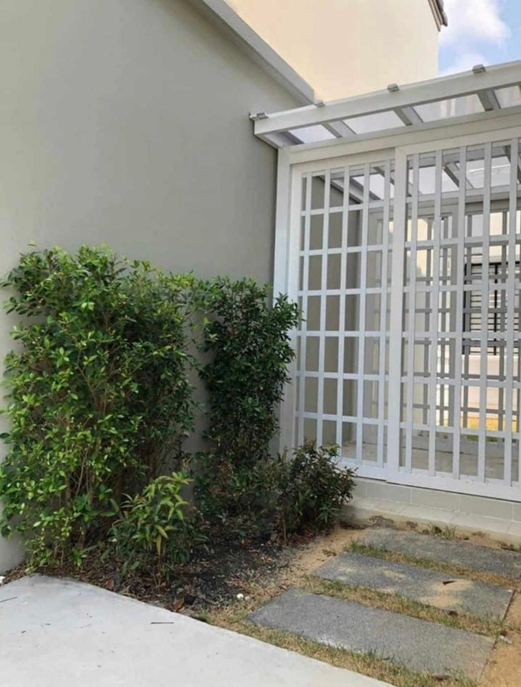 For RentTownhomeSamut Prakan,Samrong : House for rent, The Village 3, Bangna Trad Km.10.