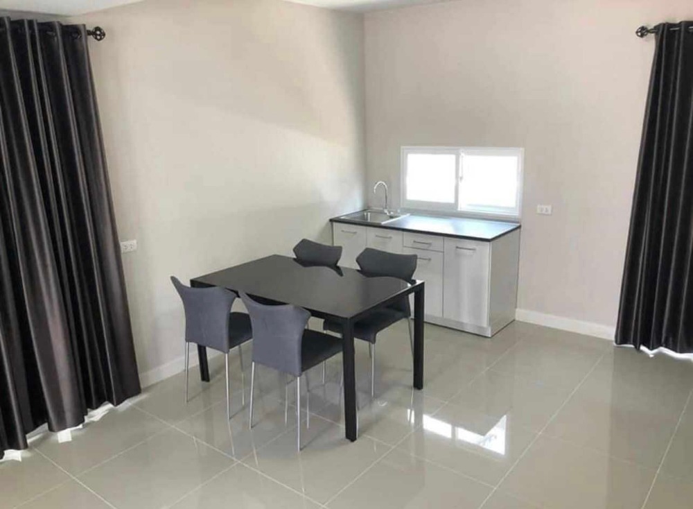 For RentTownhomeSamut Prakan,Samrong : House for rent, The Village 3, Bangna Trad Km.10.