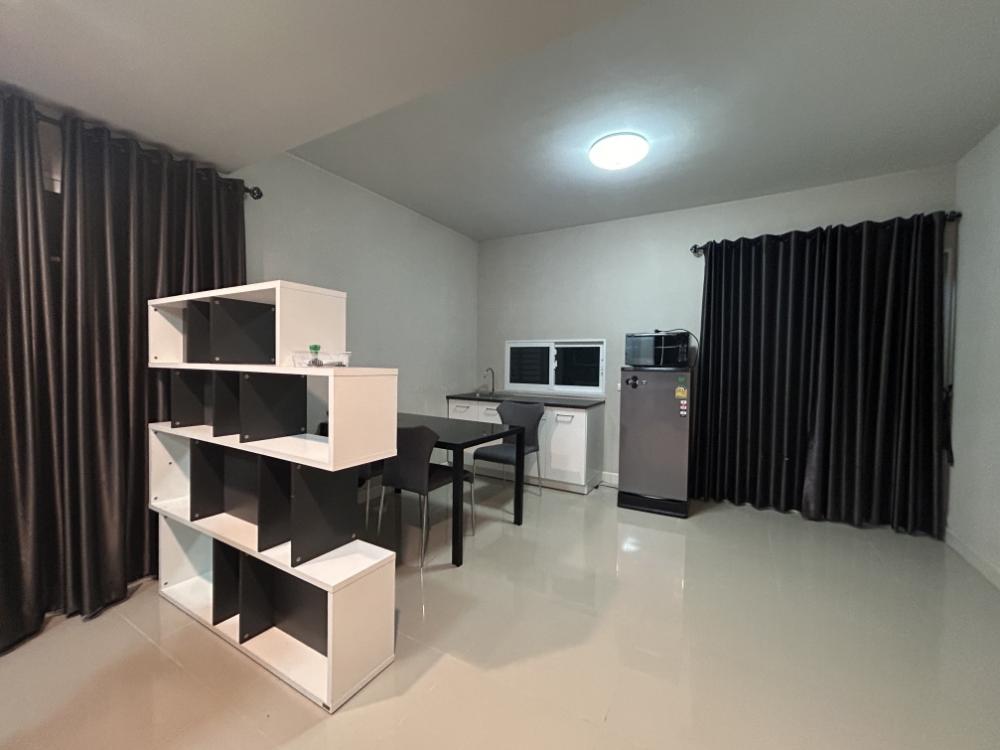 For RentTownhomeSamut Prakan,Samrong : House for rent, The Village 3, Bangna Trad Km.10.