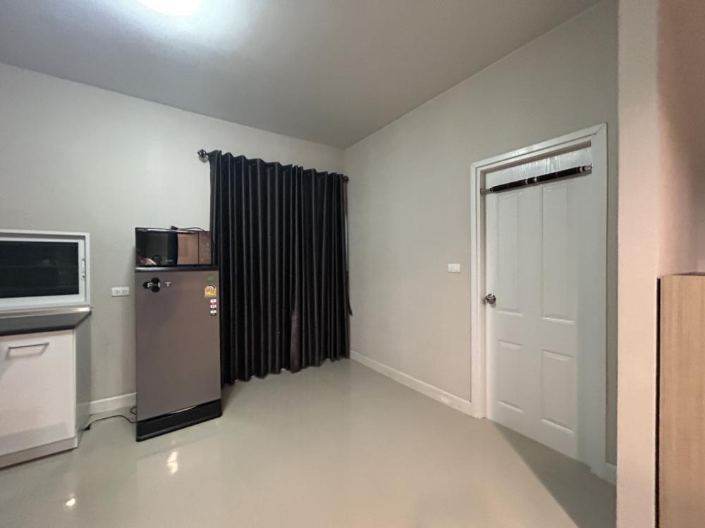 For RentTownhomeSamut Prakan,Samrong : House for rent, The Village 3, Bangna Trad Km.10.