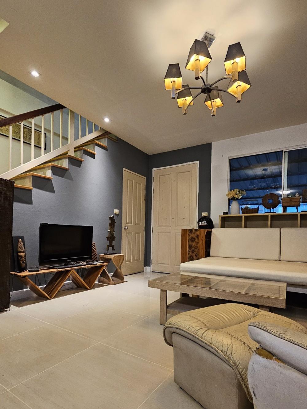 ให้เช่าทาวน์โฮมลาดพร้าว101 แฮปปี้แลนด์ : 🚩For Rent : Townplus Ladphrao 101 / 🐱 Allowed small pets / 2 Bed, 3 Bath / 27,000.-