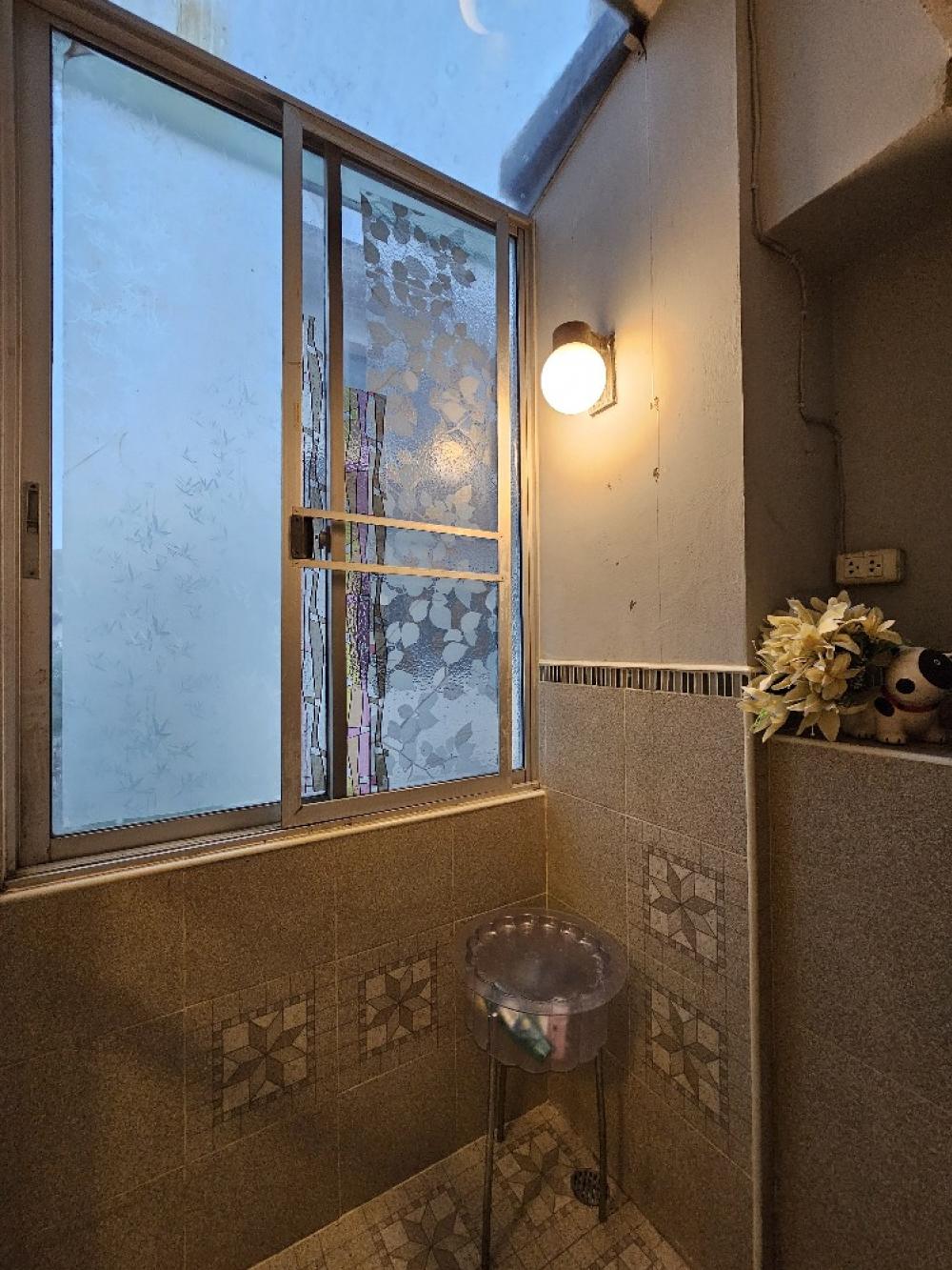 ให้เช่าทาวน์โฮมลาดพร้าว101 แฮปปี้แลนด์ : 🚩For Rent : Townplus Ladphrao 101 / 🐱 Allowed small pets / 2 Bed, 3 Bath / 27,000.-