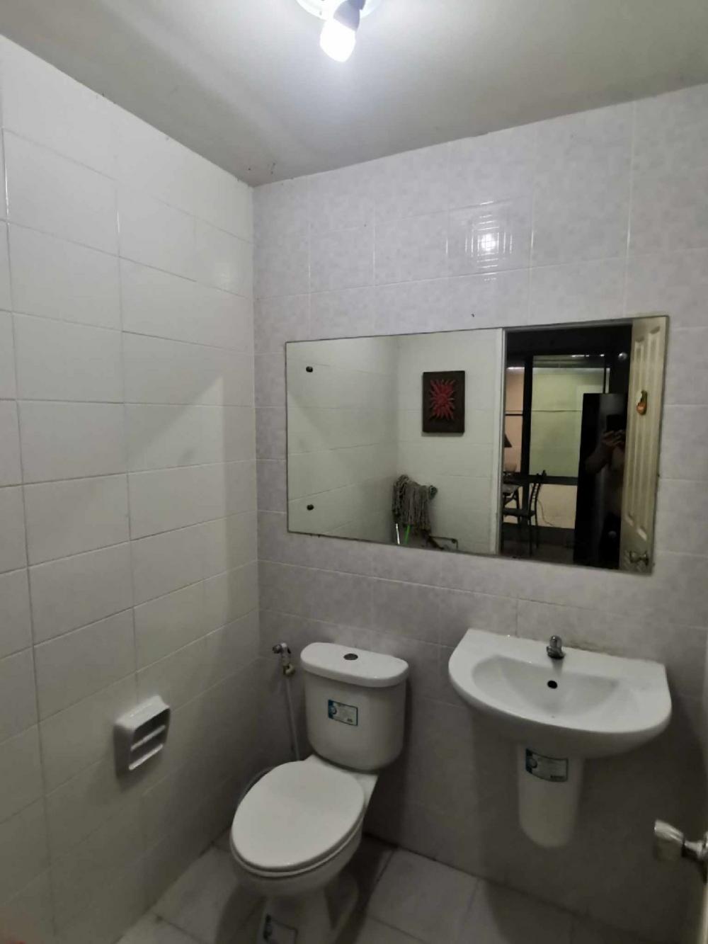 ให้เช่าทาวน์โฮมลาดพร้าว101 แฮปปี้แลนด์ : 🚩For Rent : Townplus Ladphrao 101 / 🐱 Allowed small pets / 2 Bed, 3 Bath / 27,000.-