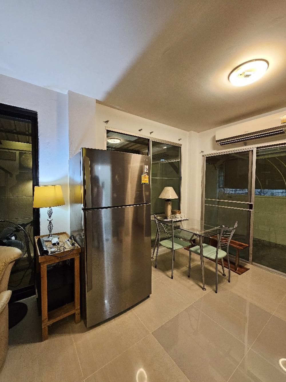 ให้เช่าทาวน์โฮมลาดพร้าว101 แฮปปี้แลนด์ : 🚩For Rent : Townplus Ladphrao 101 / 🐱 Allowed small pets / 2 Bed, 3 Bath / 27,000.-