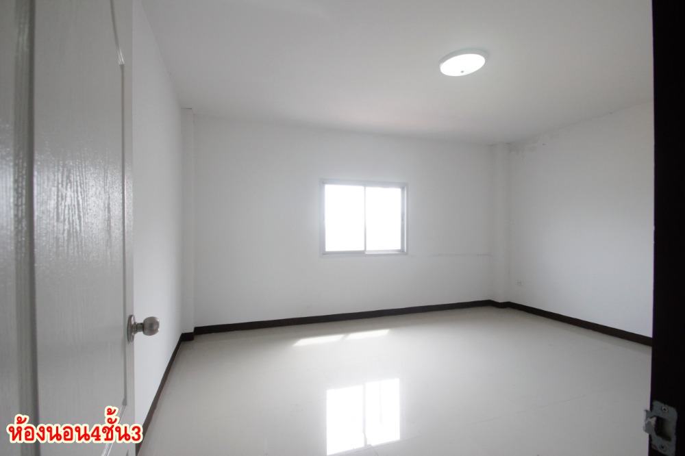 For SaleShop HouseMahachai Samut Sakhon : New Phutthasakhon Sai 4 commercial building, Phra Pin 12, trading, office, main road, 3 floors, corner room, beginning of the project, new room, never lived in (there are 3 adjacent rooms to choose from))