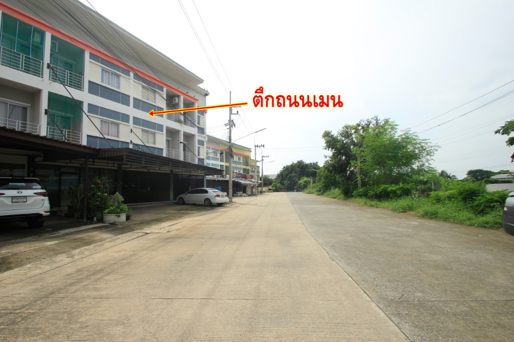 For SaleShop HouseMahachai Samut Sakhon : New Phutthasakhon Sai 4 commercial building, Phra Pin 12, trading, office, main road, 3 floors, corner room, beginning of the project, new room, never lived in (there are 3 adjacent rooms to choose from))
