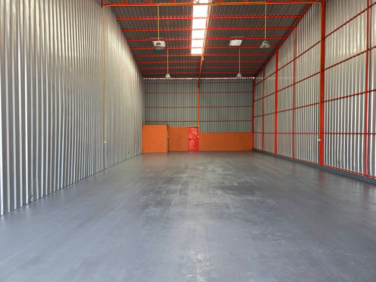 For RentWarehouseRama5, Ratchapruek, Bangkruai : Warehouse/warehouse for rent, 200 sq m., HomePro area, Rama 5 Circle, Ratchaphruek, Bang Kruai, Nonthaburi.