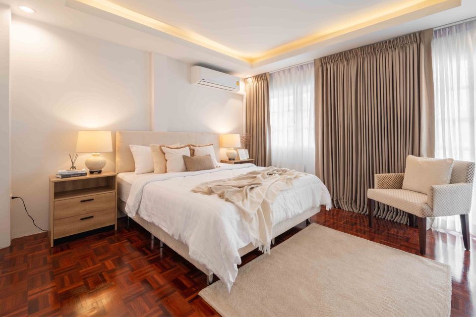 For RentHouseBangna, Bearing, Lasalle : Townhouse Sukhumvit 72