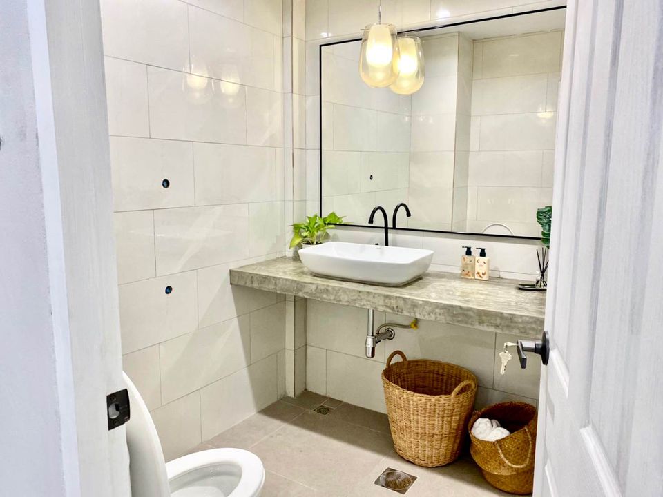 For RentHouseBangna, Bearing, Lasalle : Townhouse Sukhumvit 72