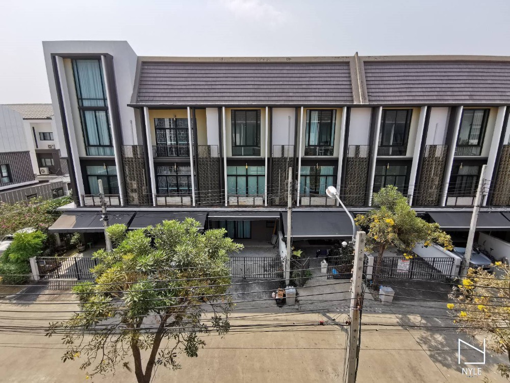 ให้เช่าทาวน์โฮมบางซื่อ วงศ์สว่าง เตาปูน : ด่วน ให้เช่า ทาวน์โฮม ฟลอรา วงศ์สว่าง 3 ชั้น ตกแต่งครบ ห่าง MRT ติวานนท์ 600ม. LINE @nyle (ตอบไว)