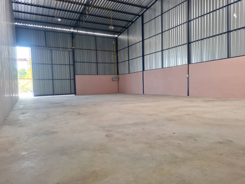 ให้เช่าโกดังพระราม 5 ราชพฤกษ์ บางกรวย : ให้เช่าโกดัง 200 ตรม. ย่านเซ็นทรัลเวสต์วิวล์-ราชพฤกษ์ วงเวียนพระราม 5 บางกรวย นนทบุรี