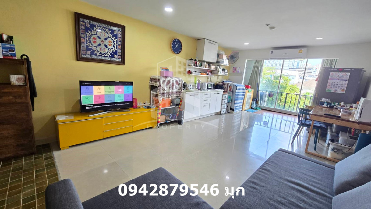 For SaleCondoRatchadapisek, Huaikwang, Suttisan : Condo for sale, Regent Home, 5 rooms, combine 63 square meters, 3rd floor, Building A, beautiful room, has parking rights for 2 cars.