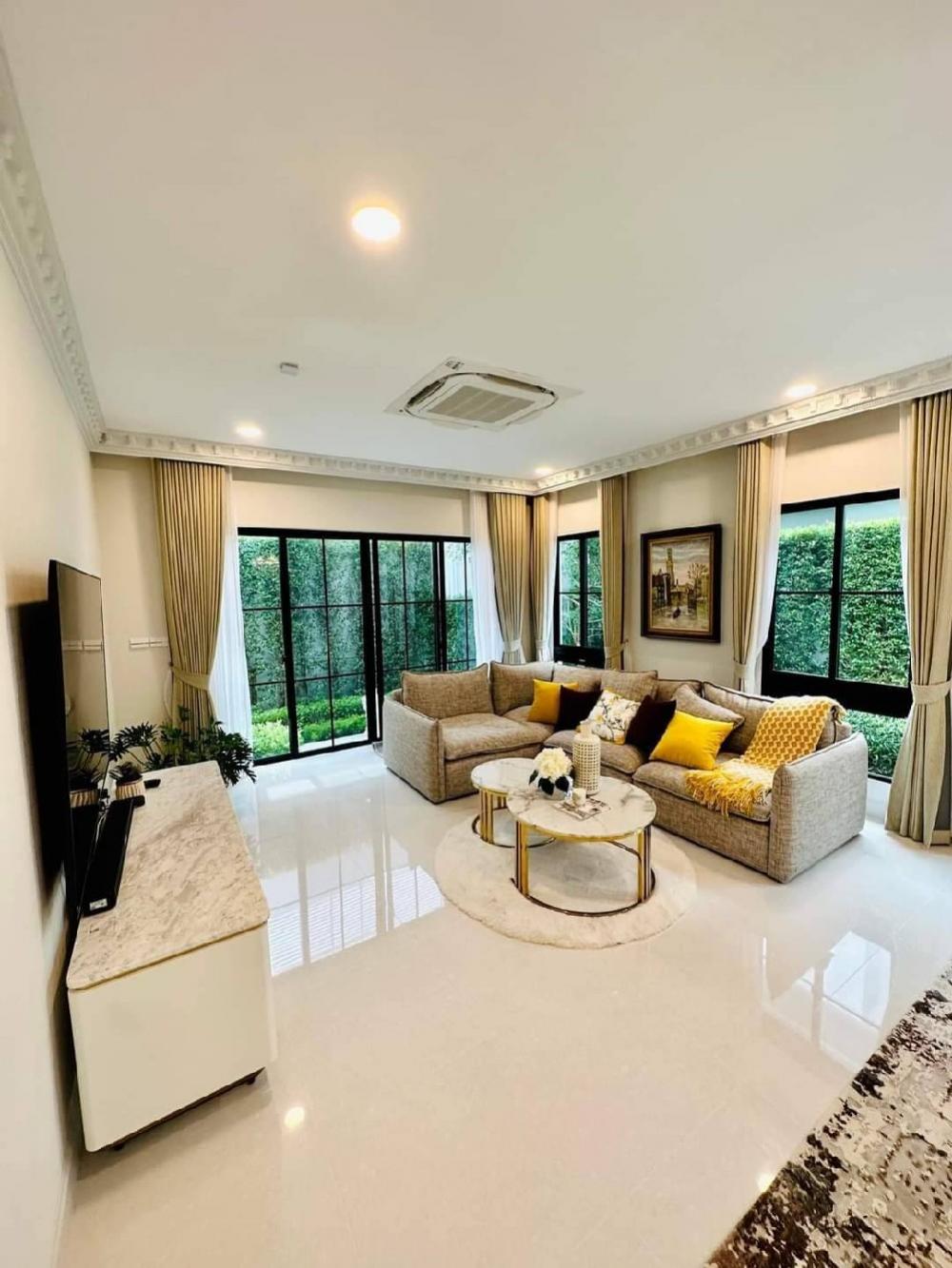 ให้เช่าบ้านพัฒนาการ ศรีนครินทร์ : ขายหรือให้เช่าบ้านหรูจาก แลนด์ แอนด์ เฮ้าส์นันทวันกรุงเทพกรีฑาตัดใหม่- พระราม 9 (H23100)