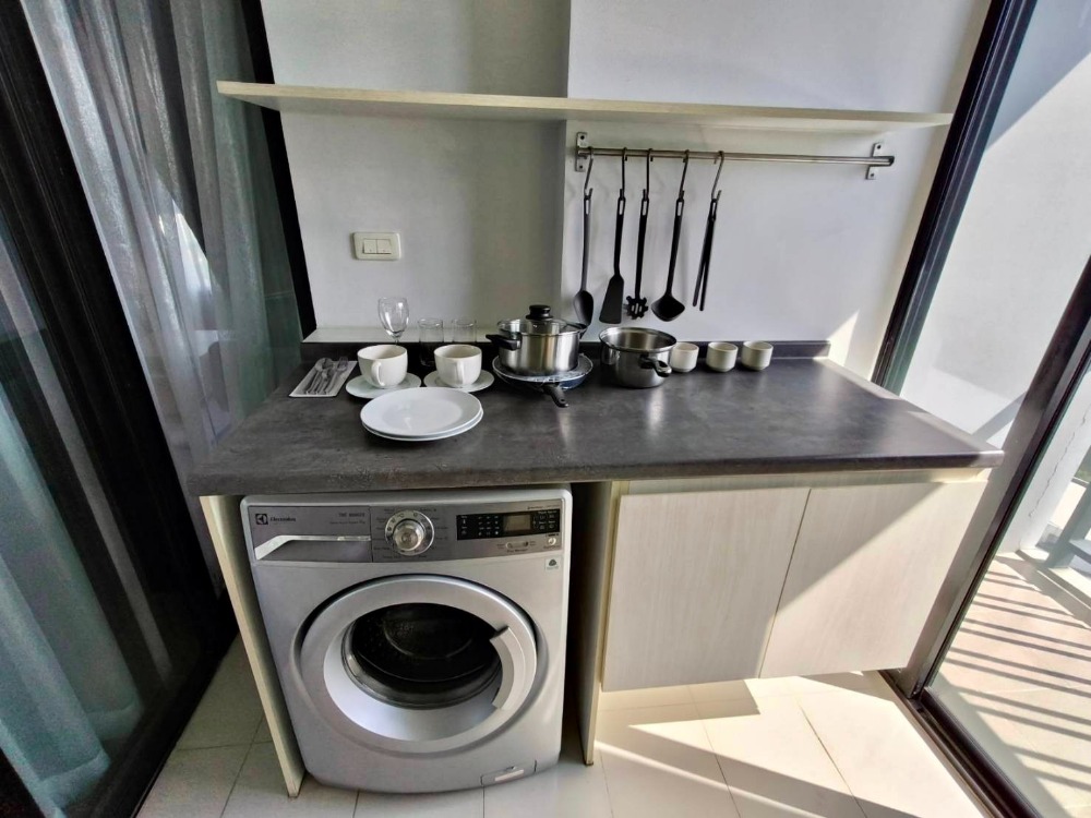 ให้เช่าคอนโดอ่อนนุช อุดมสุข : 🔥🔥LineID: @RizzEstate (มี@) 🔥🔥(ห้องใหม่) 2 นอน The Base park West