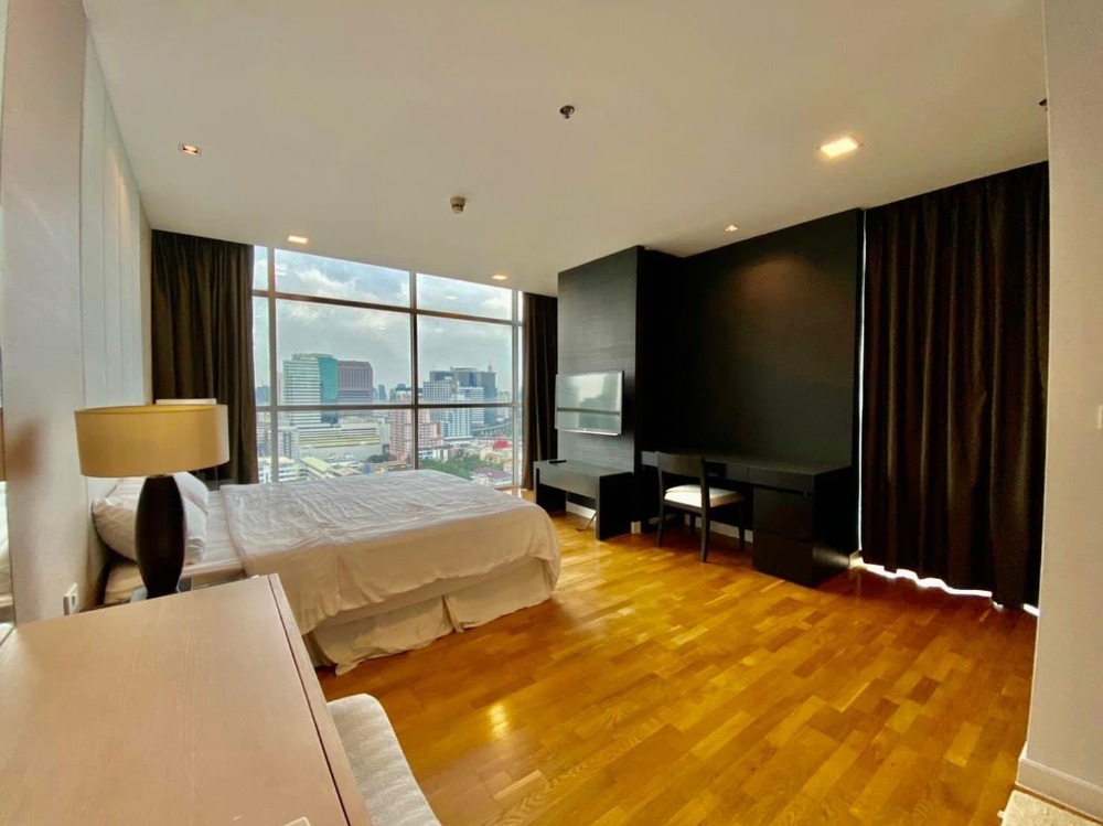 For RentCondoSathorn, Narathiwat : 📣✨ Urbana Sathorn for rent ✨📣 2 bedrooms, 2 bathrooms, beautifully decorated, complete electrical appliances.