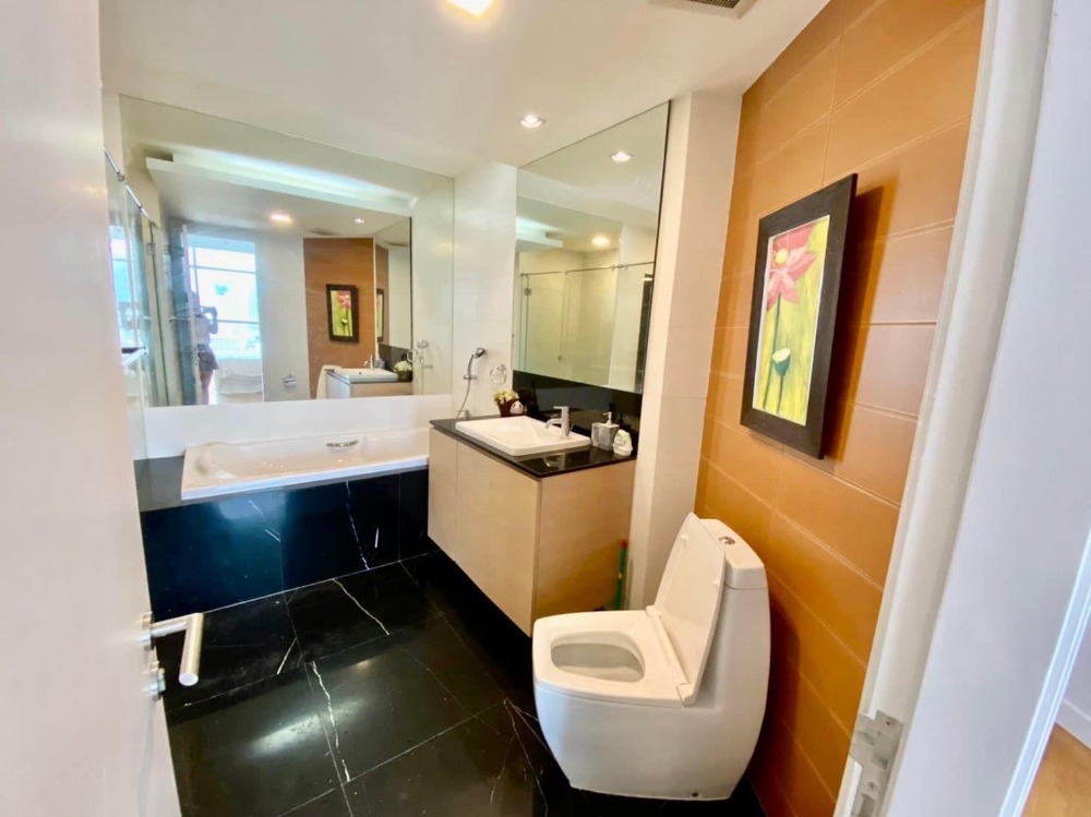 For RentCondoSathorn, Narathiwat : 📣✨ Urbana Sathorn for rent ✨📣 2 bedrooms, 2 bathrooms, beautifully decorated, complete electrical appliances.