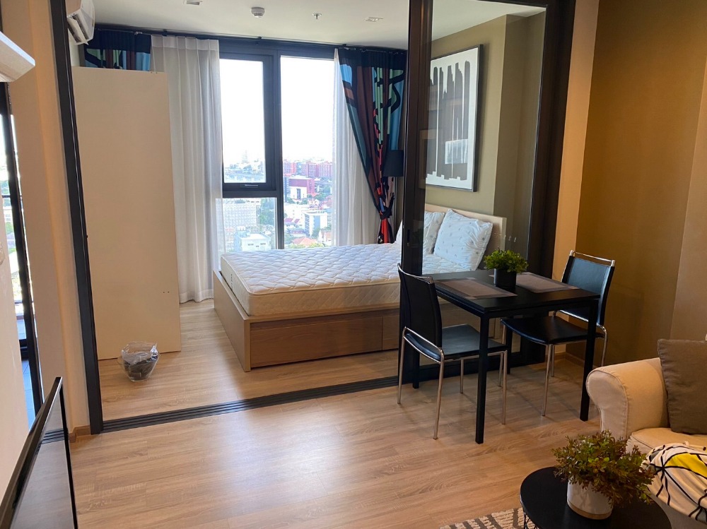 ขายคอนโดพระราม 9 เพชรบุรีตัดใหม่ RCA : S-TBGR157  ขายคอนโด เดอะเบส การ์เด้น-พระราม9, ชั้น 20 แต่งครบ 31 ตรม. 3.19 ล้าน 064-959-8900