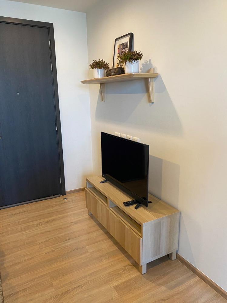 ขายคอนโดพระราม 9 เพชรบุรีตัดใหม่ RCA : S-TBGR157  ขายคอนโด เดอะเบส การ์เด้น-พระราม9, ชั้น 20 แต่งครบ 31 ตรม. 3.19 ล้าน 064-959-8900