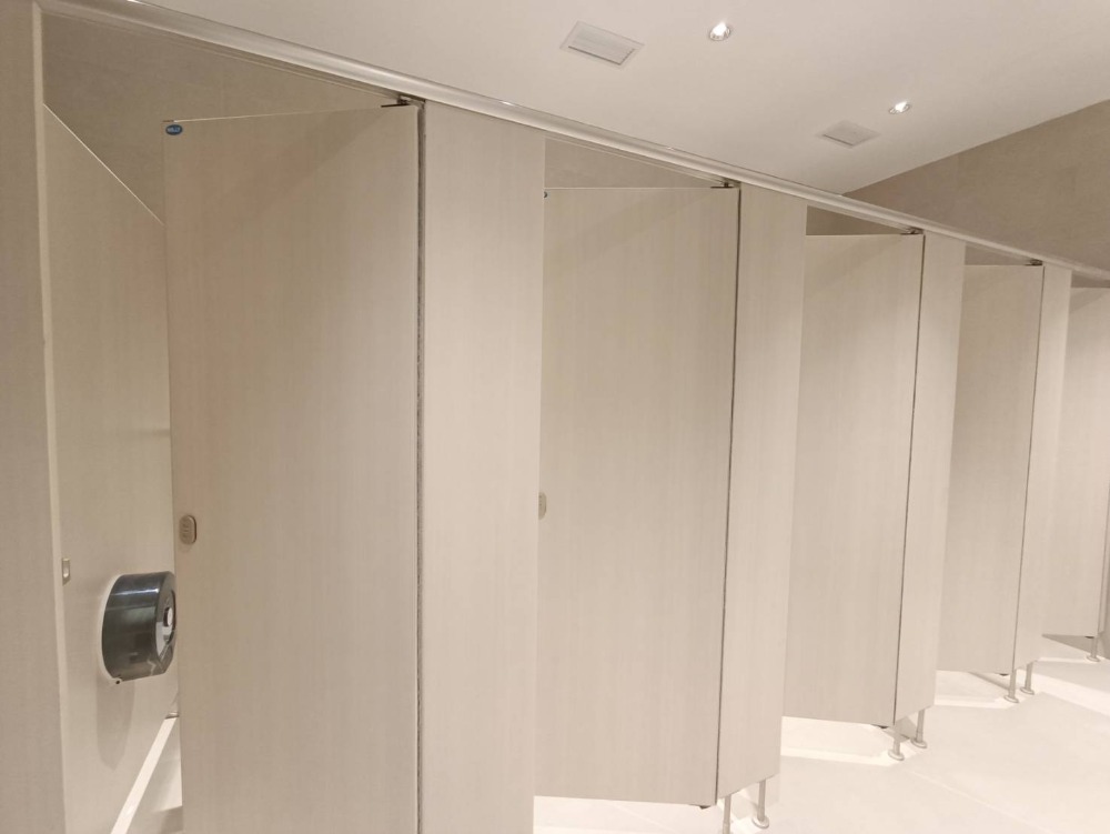 ให้เช่าสำนักงานราชเทวี พญาไท : ออฟฟิศ พื้นที่สำนักงานให้เช่า ( Office For Rent ) สำนักงาน อาคาร เพียร์ 111 ( Pier 111 Office Building ) ขนาด 115 - 1,271 ตร.ม. (ราคาเช่า 800 บาท/ตร.ม.) ใกล้รถไฟฟ้า BTSชิดลม, BTSสยาม ย่านราชดำริ, ปทุมวัน, ลุมพินี