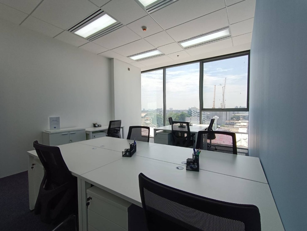 ให้เช่าสำนักงานอ่อนนุช อุดมสุข : เซอร์วิสออฟฟิศ พื้นที่สำนักงานให้เช่า อ่อนนุช บางจาก Serviced Office ตกแต่งสวย พร้อมเข้าอยู่ อาคาร สุขุมวิท ฮิลล์ ( Sukhumvit Hills Office Building ) 9 Workstations ราคาเช่า 65,390 บาท ใกล้รถไฟฟ้า BTSอ่อนนุช, BTSบางจาก