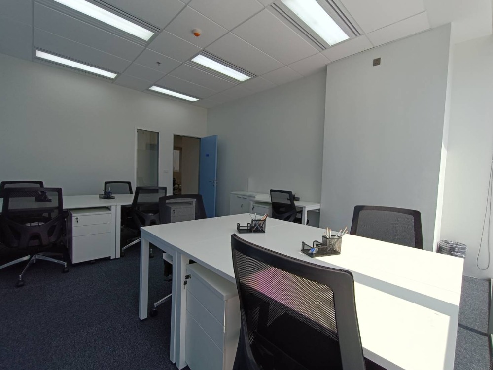 ให้เช่าสำนักงานอ่อนนุช อุดมสุข : เซอร์วิสออฟฟิศ พื้นที่สำนักงานให้เช่า อ่อนนุช บางจาก Serviced Office ตกแต่งสวย พร้อมเข้าอยู่ อาคาร สุขุมวิท ฮิลล์ ( Sukhumvit Hills Office Building ) 9 Workstations ราคาเช่า 65,390 บาท ใกล้รถไฟฟ้า BTSอ่อนนุช, BTSบางจาก